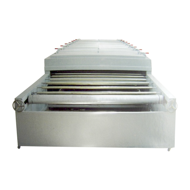 Ofentrocknungstunnel aus farbigem Kristallglas